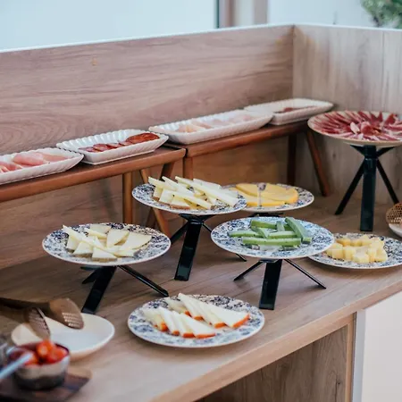 Cetina Casa De Aguilar 2*