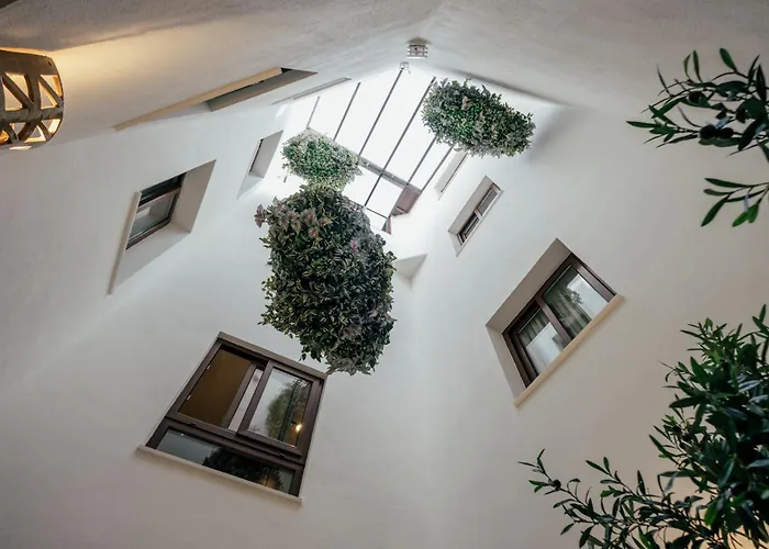 Cetina Casa De Aguilar 2*