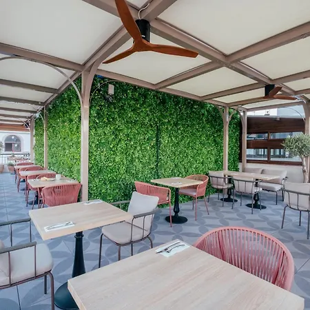 Hotel Cetina Casa De Aguilar