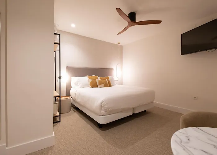 Отель Cetina Casa De Aguilar